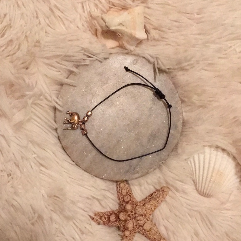 ❤️❤️ Simple elephant charm bracelet (gold)